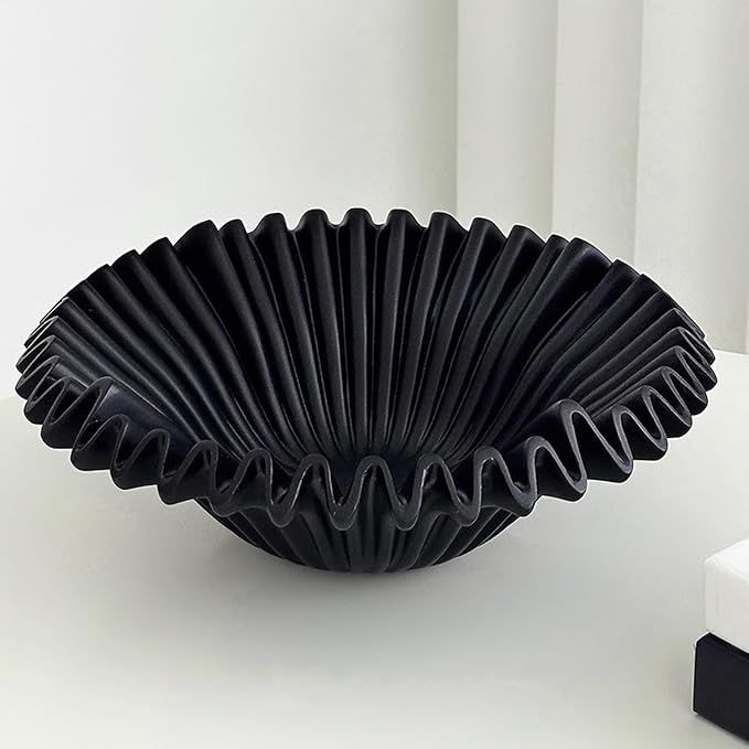 Black ribbed bowl
